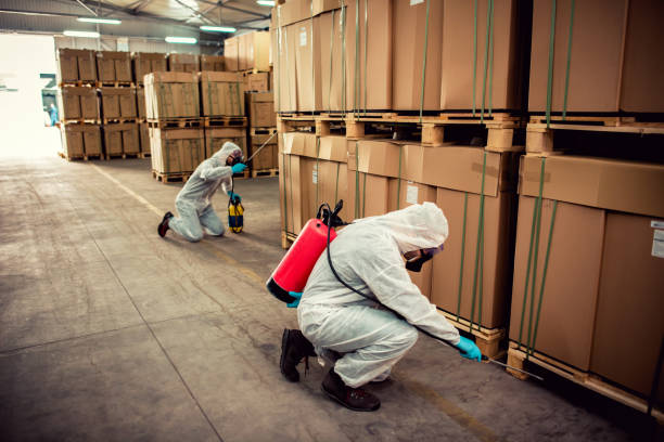 Best Cockroach Control Services  in Oswego, KS
